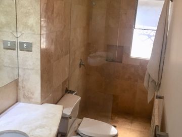 VENDO HERMOSA CASA PARA FAMILIAS EN URB LAS GARDENIAS, SURCO
