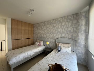CAS EN VENTA NUEVA EN LEÓN GTO EN PRIVADO CON VIGILANCIA 24/7 EN ZONA NORTE