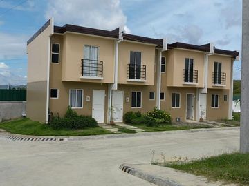 Preselling 2- bedrooms townhouse for sale in Forest View Homes Carcar City