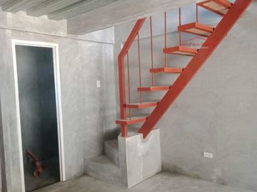𝗔𝗙𝗙𝗢𝗥𝗗𝗔𝗕𝗟𝗘 𝗧𝗢𝗪𝗡𝗛𝗢𝗨𝗦𝗘 𝗡𝗘𝗔𝗥 𝗠𝗔𝗡𝗜𝗟𝗔 Istana Tanza Cavite