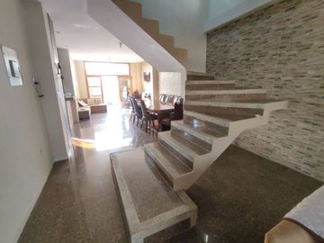 casa independiente de venta en Portoviejo