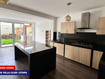Moderna Casa En Esquina - Condominio Villa Club (La Tinguiña, Ica)