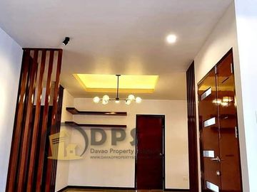 Spacious 3 Bedrooms, 100sqm Floor Area