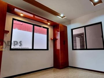 Spacious 3 Bedrooms, 100sqm Floor Area
