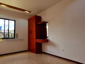 Spacious 3 Bedrooms, 100sqm Floor Area