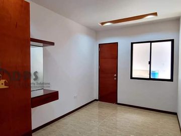 Spacious 3 Bedrooms, 100sqm Floor Area