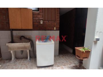Oportunidad Unica !! Venta De Departamento En Zona Exclusiva De Surco.