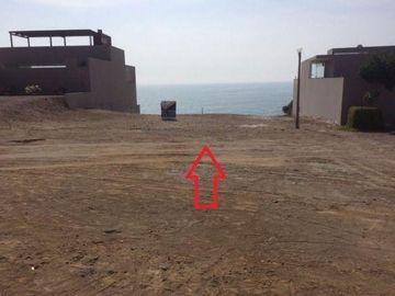 Excelente lote de playa en Condominio La Escondida