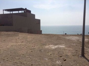 Excelente lote de playa en Condominio La Escondida