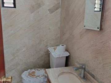 Casa en venta Viveros del Valle, 3 Rec, 2.5 baños, un auto, estudio