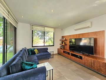 CASA EN VENTA EN FRACCIONAMIENTO DIANA NATURA
