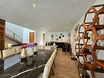 CASA EN VENTA EN FRACCIONAMIENTO DIANA NATURA