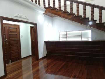 PROPIEDAD DE LUJO IDEAL PARA EMBAJADAS, BANCOS, COOPERATIVAS, CONSORCIOS JURIDICOS, CLÌNICAS, RESTAURANTES, INSTITUTOS, ETC.