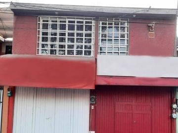 OPORTUNIDAD UNICA COMPRA CASA A SOLO $2,895,000 Y RECIBE MAS DE $9,000 MENSUALES POR RENTA Y UTILIDAD DE TU TIENDA DE ABARROTES,SE VENDE GRANDE Y HERM