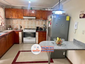 Linda vivienda de oportunidad en venta,  Sector Ricaurte C1249