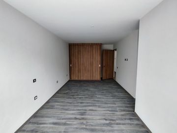 Casas nuevas en venta con 4 recamaras, jardín y doble altura en camino real a Cholula, Puebla