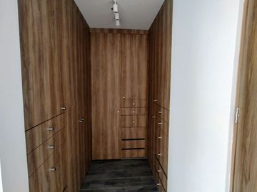 Casas nuevas en venta con 4 recamaras, jardín y doble altura en camino real a Cholula, Puebla
