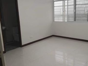 6BR House and Lot For Sale at Philam Village, Pamplona Dos, Las Pinas, Metro Manila