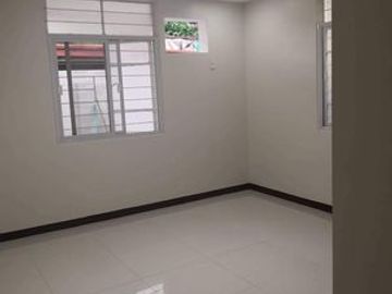 6BR House and Lot For Sale at Philam Village, Pamplona Dos, Las Pinas, Metro Manila