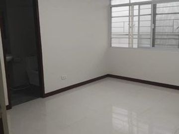 6BR House and Lot For Sale at Philam Village, Pamplona Dos, Las Pinas, Metro Manila