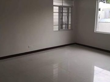 6BR House and Lot For Sale at Philam Village, Pamplona Dos, Las Pinas, Metro Manila