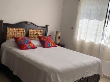 VENDO CONDOMINIO HORIZONTAL CON 6 DEPARTAMENTOS Y UN LOFT TODOS EN UNA PLANTA CON ALBERCA COMUNITARIA EN FRACC VILLAS DE LOS FRAILES EN SAN MIGUEL DE