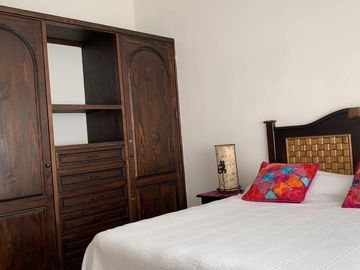 VENDO CONDOMINIO HORIZONTAL CON 6 DEPARTAMENTOS Y UN LOFT TODOS EN UNA PLANTA CON ALBERCA COMUNITARIA EN FRACC VILLAS DE LOS FRAILES EN SAN MIGUEL DE