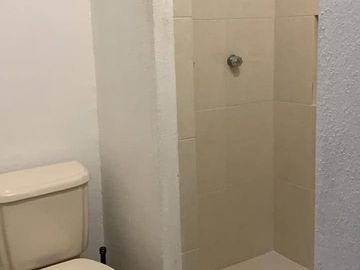 VENDO CONDOMINIO HORIZONTAL CON 6 DEPARTAMENTOS Y UN LOFT TODOS EN UNA PLANTA CON ALBERCA COMUNITARIA EN FRACC VILLAS DE LOS FRAILES EN SAN MIGUEL DE