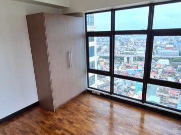 Condo in makati city Area RENT TO OWN Ready for occupancy condominium circuit palanan arnaiz san antonio pio del pillar dela rosa dela costa rofino