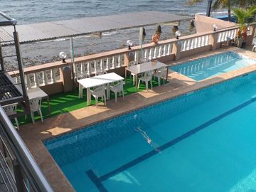 Ocean Breeze Resort