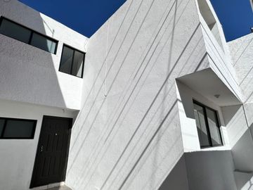 Casa Remodelada en Venta en Tequis, cerca del Rio Santiago