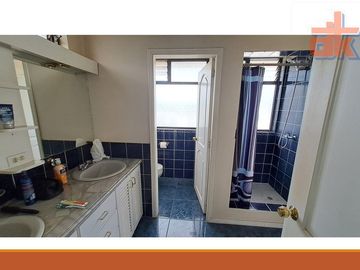 Venta de Oportunidad, Terreno de 1500m2 con Casa Grande Urb, Privada Cumbaya
