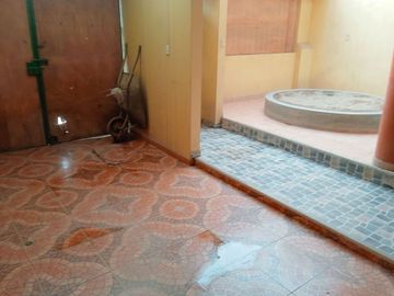 CASA EN VENTA EN HUAMPANÍ AL LADO DE URB GIRASOLES, CON VISTA AL CLUB EL CUADRO