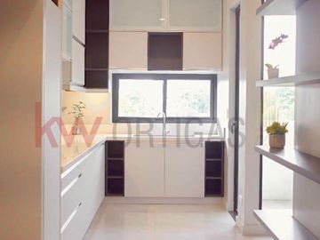 Modern Luxury Townhouse for Sale in Quezon City