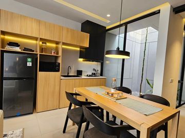 DP 0%! Rumah Central Park Juanda 2 Lantai Gress Baru Dekat Raya Tropodo Juanda MERR Free Biaya2