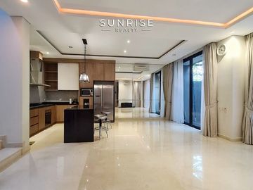 Dijual Rumah Modern Minimalis Di Cipete Gaharu Jakarta Selatan
