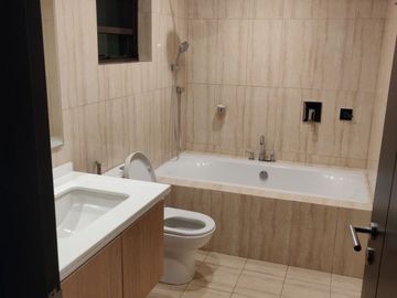 FOR SALE: DOVERHILL TOWNHOUSE UNIT IN SAN JUAN