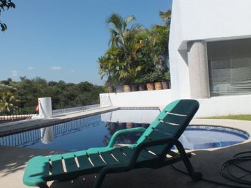Casa en venta. Colinas de Santa Fe