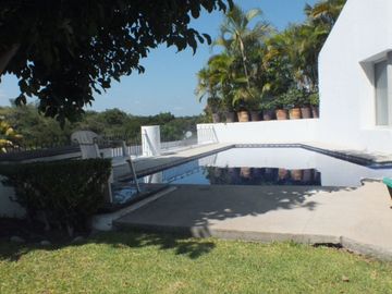 Casa en venta. Colinas de Santa Fe