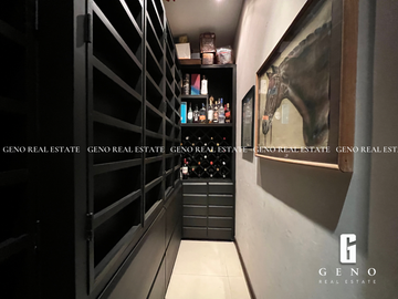 CASA EN VENTA FRENTE A PARQUE CON AREA SOCIAL CERRADA Y JARDIN AMPLIO