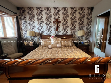 CASA EN VENTA FRENTE A PARQUE CON AREA SOCIAL CERRADA Y JARDIN AMPLIO