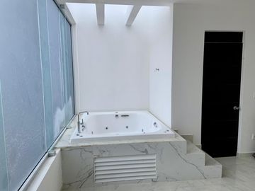 Se Vende Loft en Cancun Residencial Arbolada con Seguridad 24/7