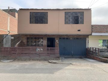 San Martin, Naranjal en Venta casa como terreno a un paso de Essalud Canta Callao