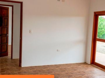 LINDA CASA DE CAMPO CON PRECIOSA ÁREA VERDE y ÁRBOLES FRUTALES 🔆🏡