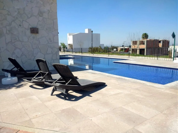 CASA EN PEDREGAL DE SCHOENSTATT CON ROOF TOP, JARDIN Y ESPECTACULAR SALA DE JUEGOS O DE TV