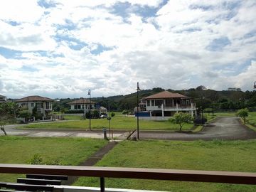 BALI MANSIONS DREAM HOME 6Br with pool Across the park TCP 50M nego