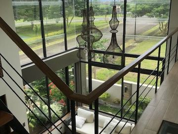 BALI MANSIONS DREAM HOME 6Br with pool Across the park TCP 50M nego