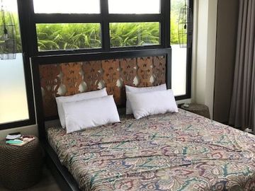 BALI MANSIONS DREAM HOME 6Br with pool Across the park TCP 50M nego