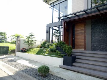 BALI MANSIONS DREAM HOME 6Br with pool Across the park TCP 50M nego