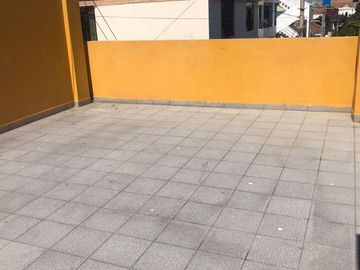VENDO TODO  EL SEGUNDO  PISO, AZOTEA Y AIRES  246 M2. URB. BENJAMIN DOIG